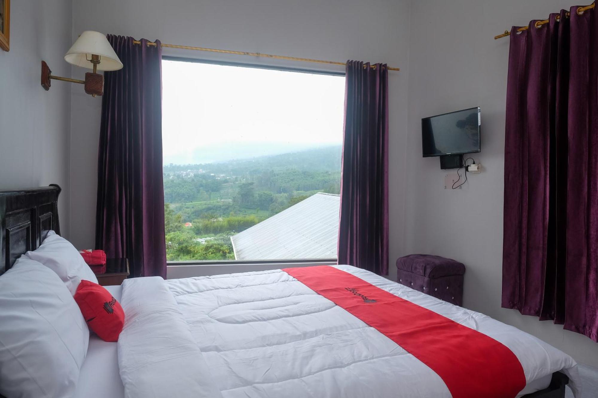 Reddoorz At Jalan Dieng 3 Wonosobo Exterior foto
