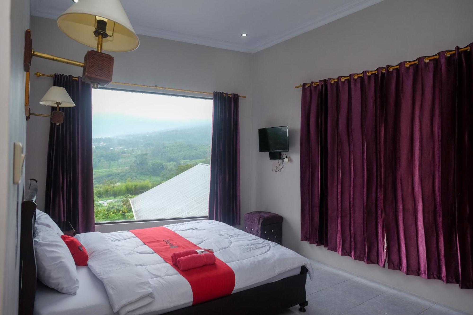 Reddoorz At Jalan Dieng 3 Wonosobo Exterior foto